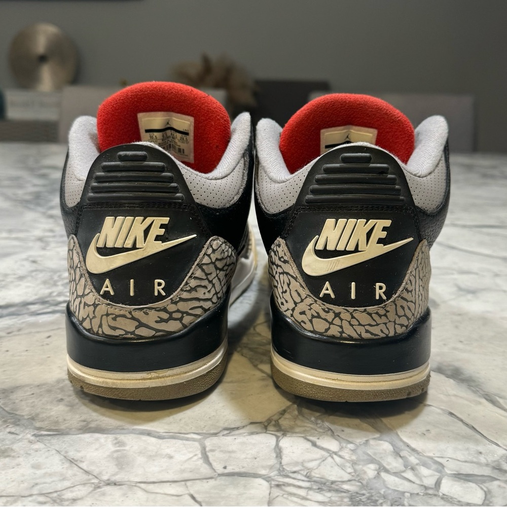 2017 Air Jordan black cement 3’s